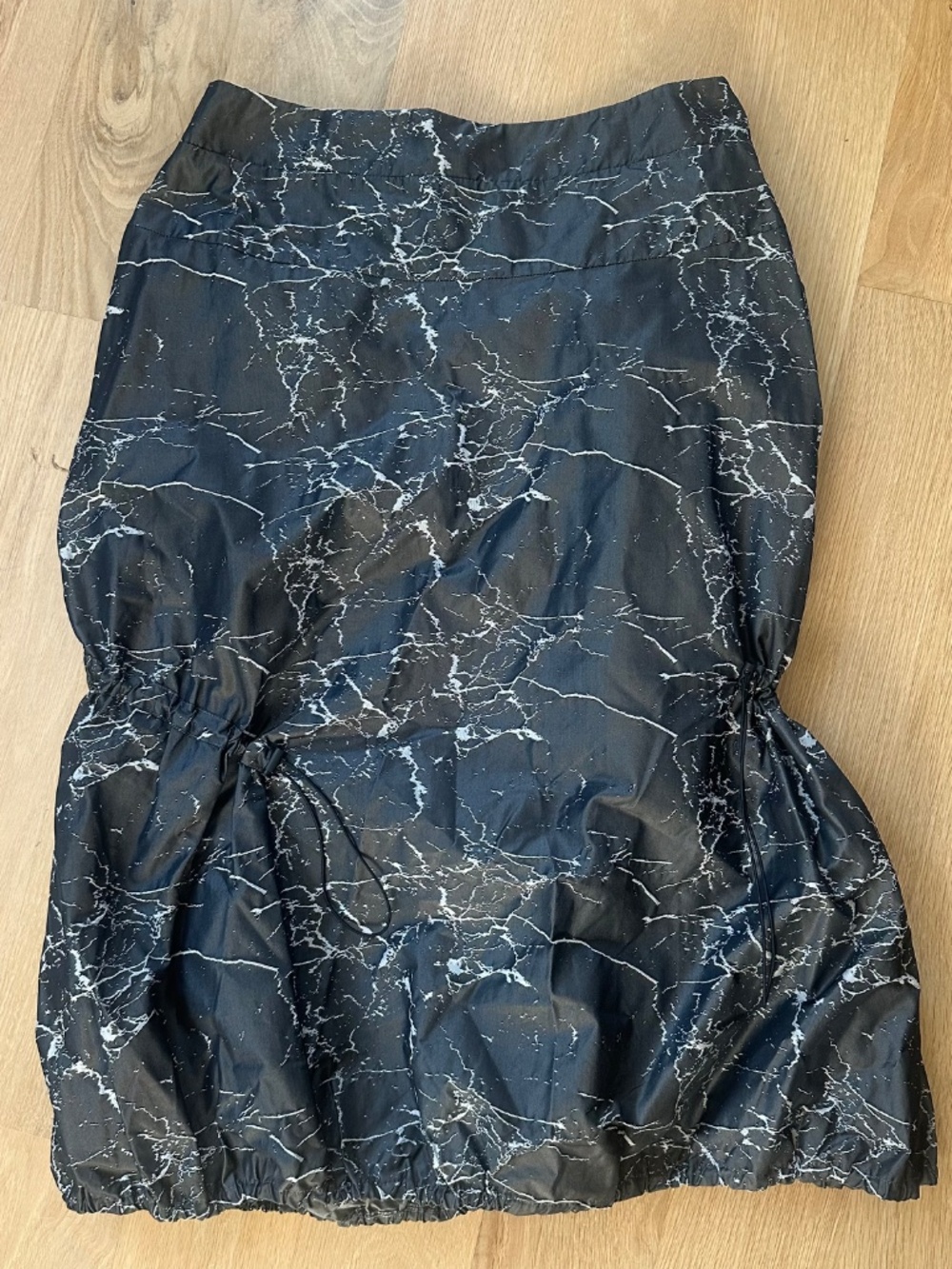 NWOT Sun Kim Structured Drawstring Parachute Skirt in Dark Grey Marble- Size XL